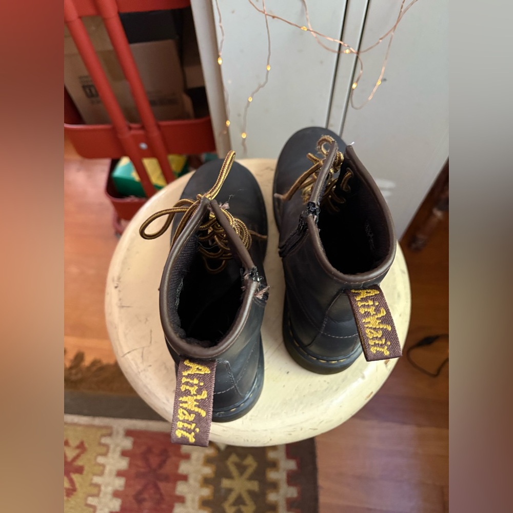 Dr. Martens 1460 8-Eye Boot - Big Kid 5M - Picture 11 of 16